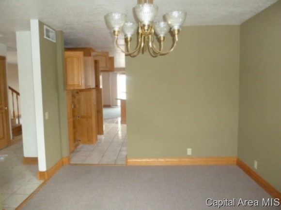 3860 East Fitzgerald Road Decatur, IL 62521 - Photo 8 of 19
