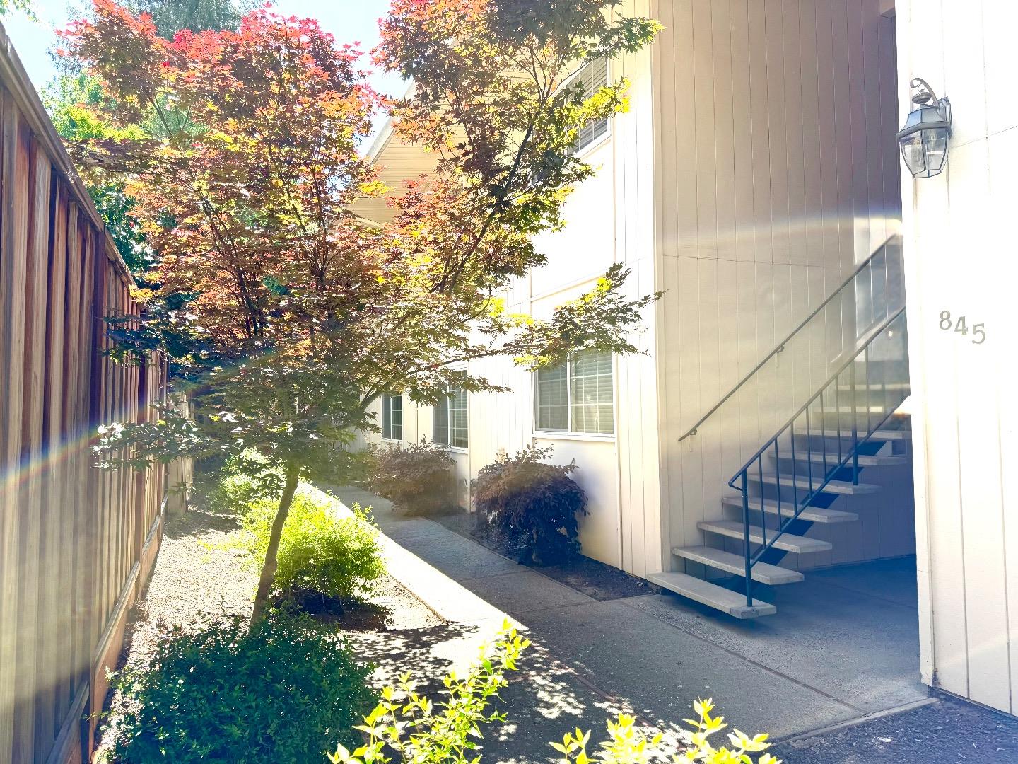 845 Division Street, Unit D Pleasanton, CA 94566 - Photo 25 of 34