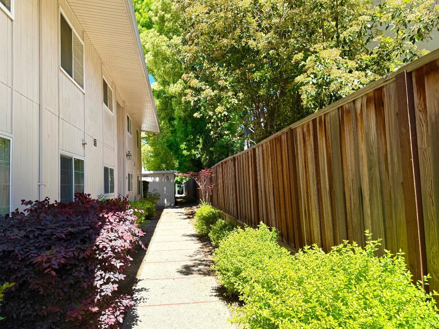 845 Division Street, Unit D Pleasanton, CA 94566 - Photo 4 of 34