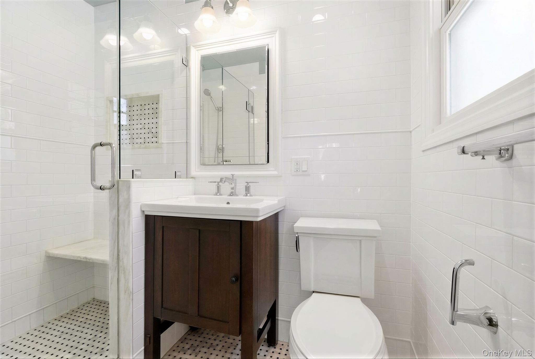 15 Elm Hill Drive Rye Brook, NY 10573 - Photo 14 of 30 Primary Bathroom