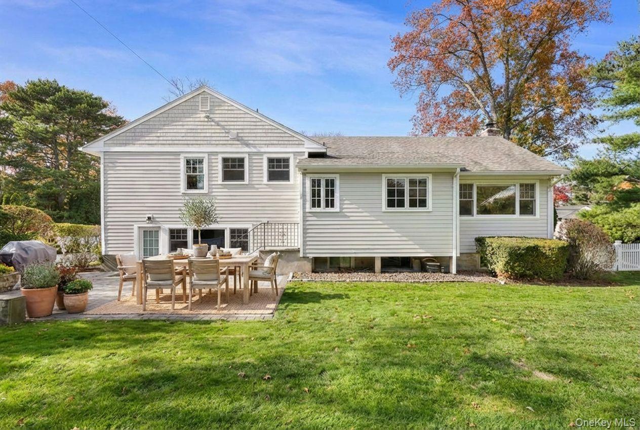 15 Elm Hill Drive Rye Brook, NY 10573 - Photo 2 of 30 Back