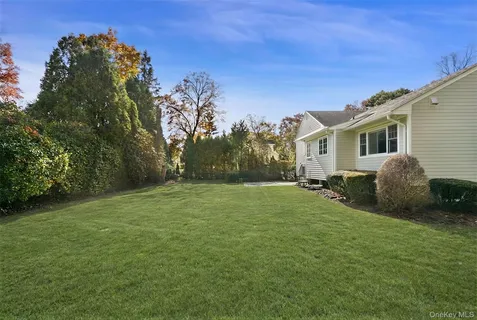 $1,250,000 | 15 Elm Hill Drive, Rye Brook, NY 10573