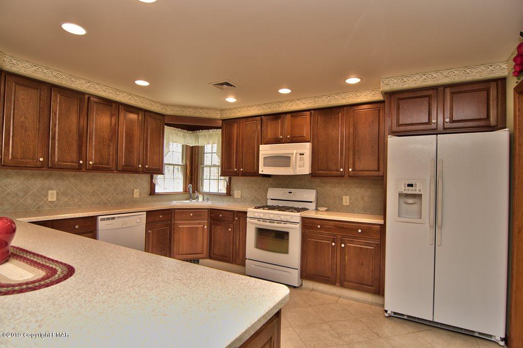 295 Selig Road Pocono Lake, PA 18347 - Photo 16 of 81 Rubes 16