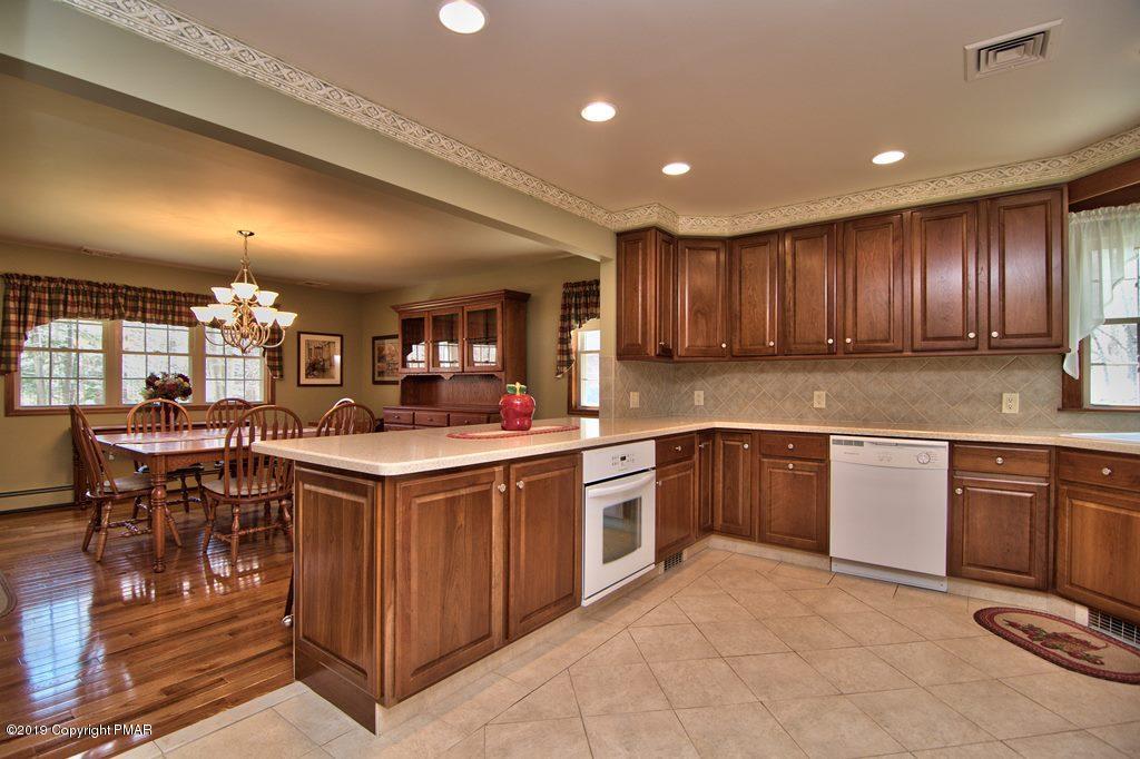 295 Selig Road Pocono Lake, PA 18347 - Photo 18 of 81 Rubes 18
