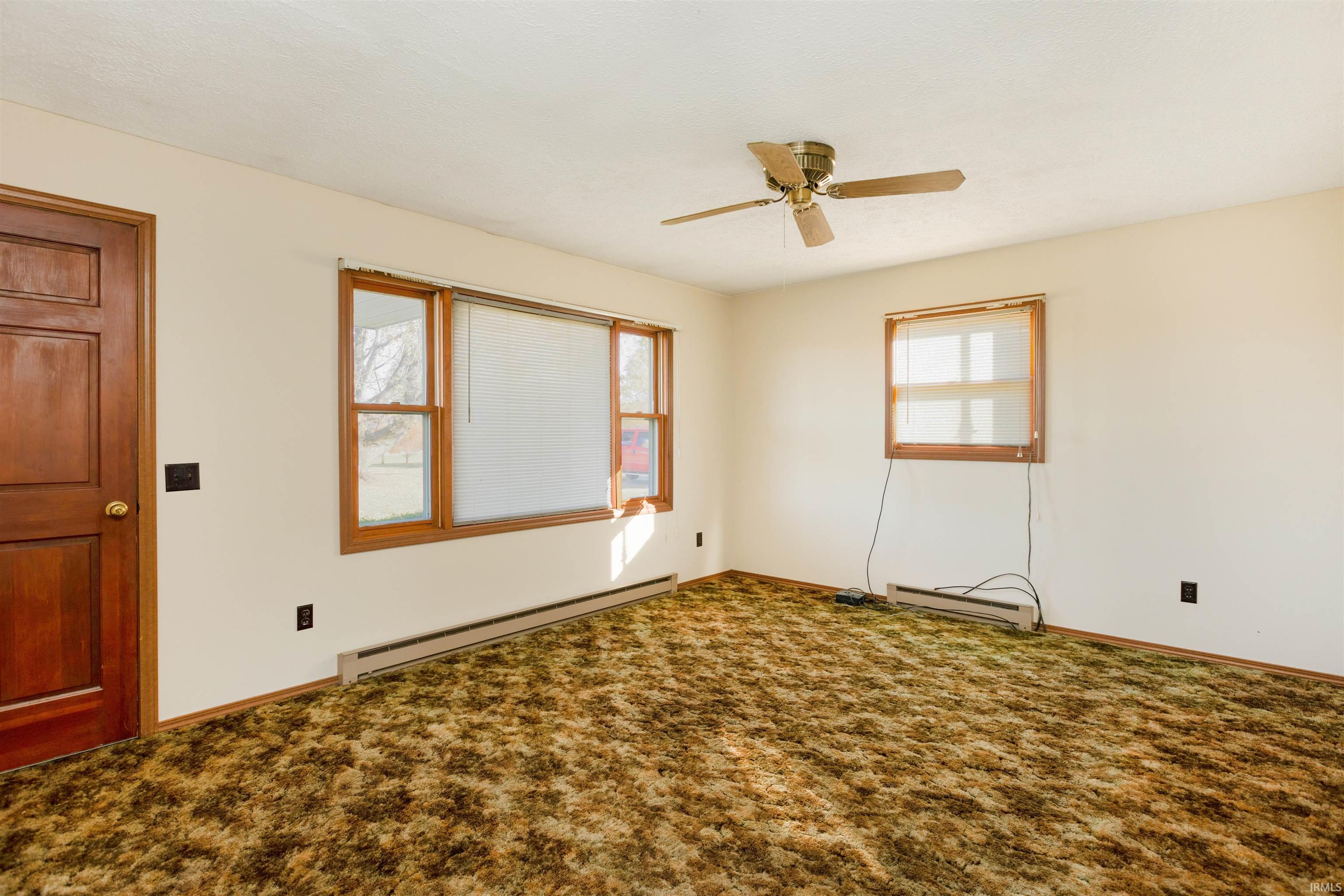 1721 Old Vincennes Road Mitchell, IN 47446 - Photo 12 of 36 Gallery Image 12