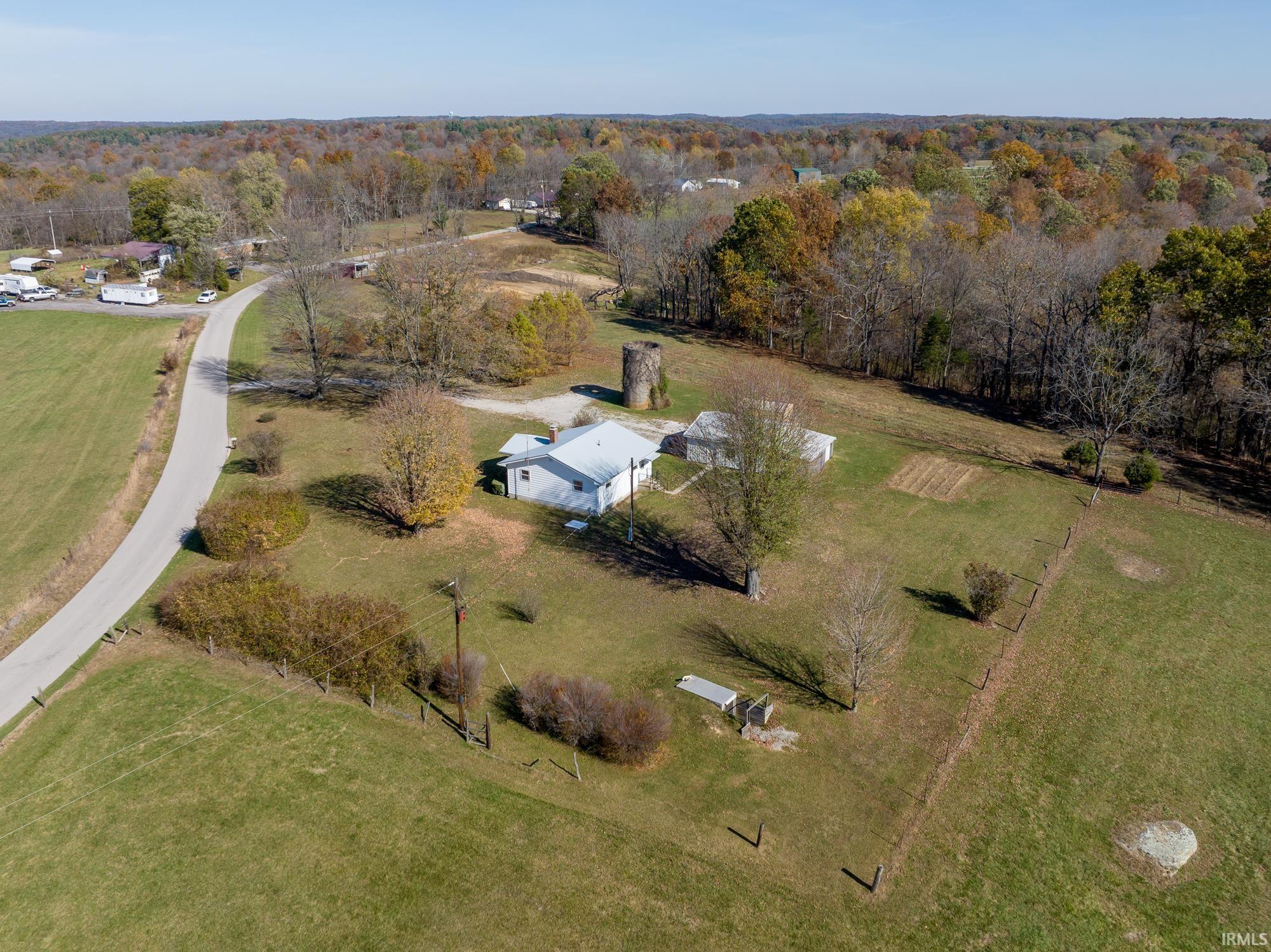 1721 Old Vincennes Road Mitchell, IN 47446 - Photo 28 of 36 Gallery Image 28