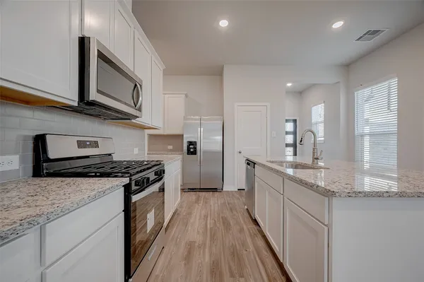 $2,700 | 12502 Ja Ranch, Cypress, TX 77433