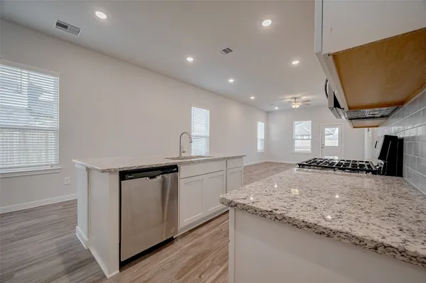 $2,700 | 12502 Ja Ranch, Cypress, TX 77433