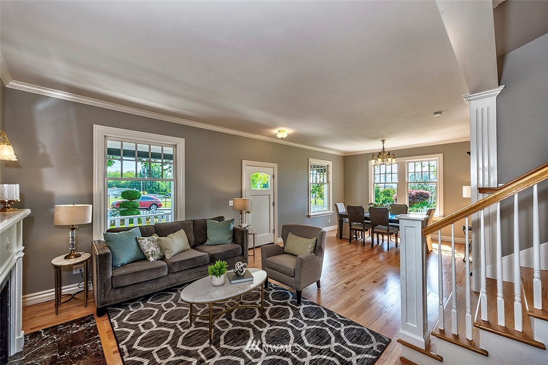 757 Main Street Edmonds, WA 98020 - Photo 4 of 25 Gallery Image 4