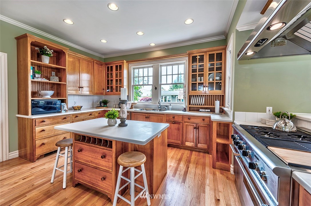 757 Main Street Edmonds, WA 98020 - Photo 7 of 25 Gallery Image 7
