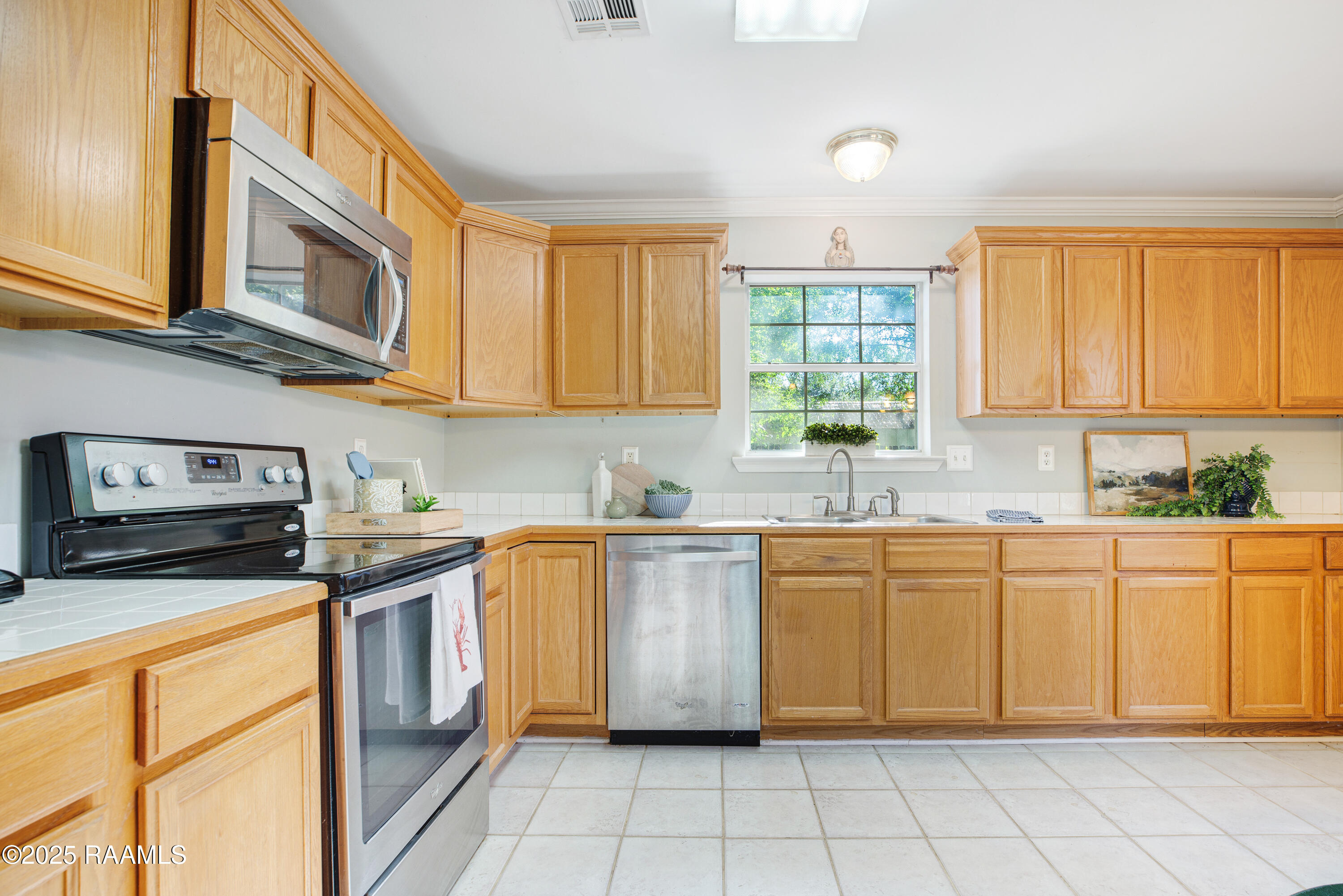 601 Kaiser Drive Lafayette, LA 70508 - Photo 11 of 21 601 Kaiser -12