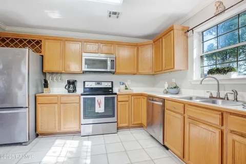 $189,900 | 601 Kaiser Drive, Lafayette, LA 70508