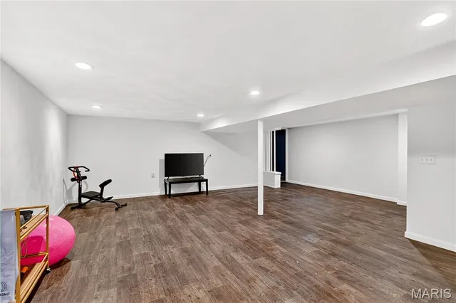 $197,000 | 6 Lancelot Drive, Belleville, IL 62226