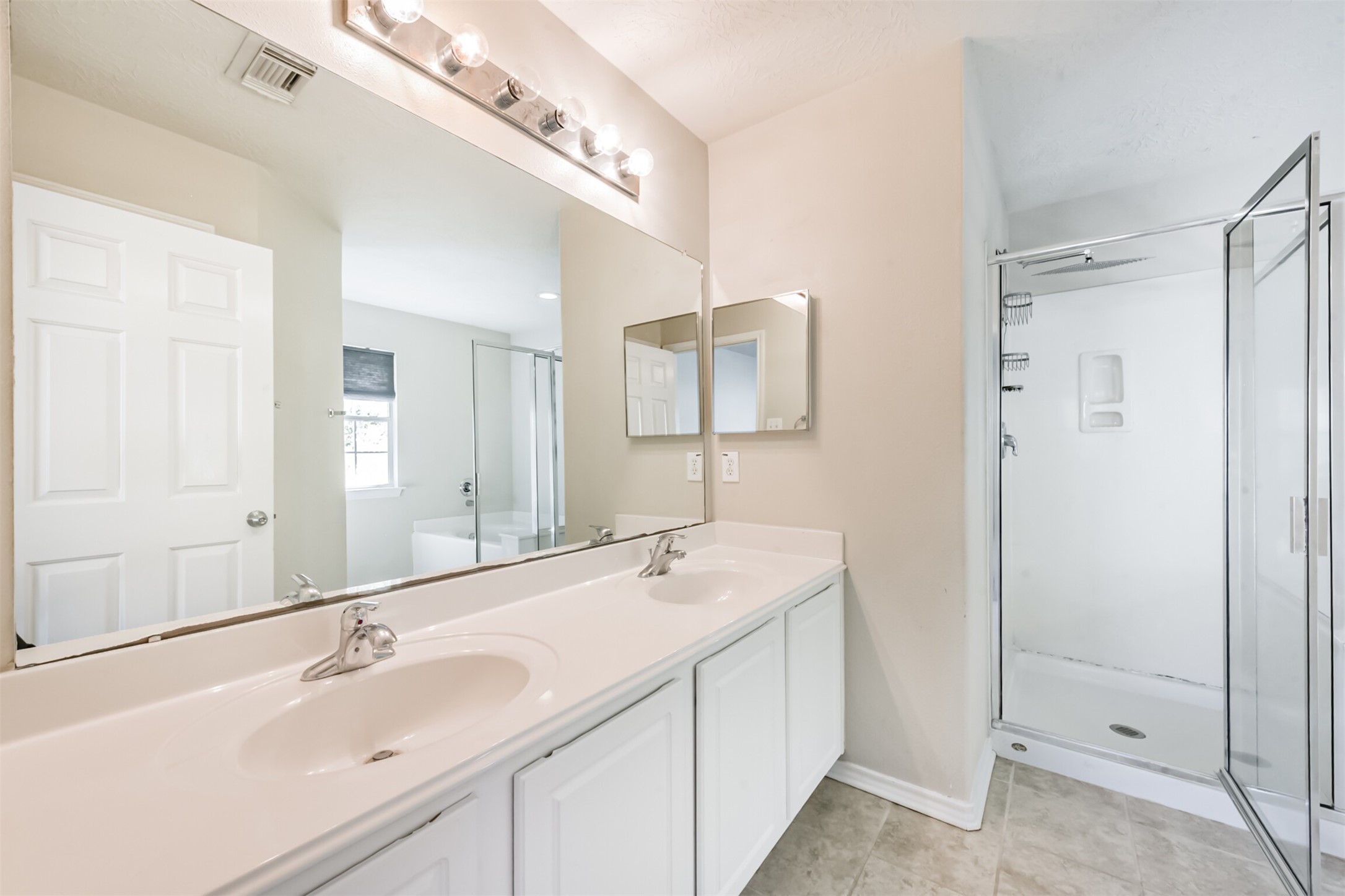 17538 Olympic Park Lane Humble, TX 77346 - Photo 12 of 21 Master Bathroom with double sinks