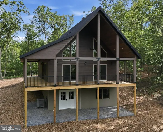 $530,000 | 45 Lincoln Trail, Berkeley Springs, WV 25411