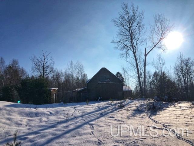 11514 River Road Republic, MI 49879 - Photo 11 of 30 Gallery Image 11
