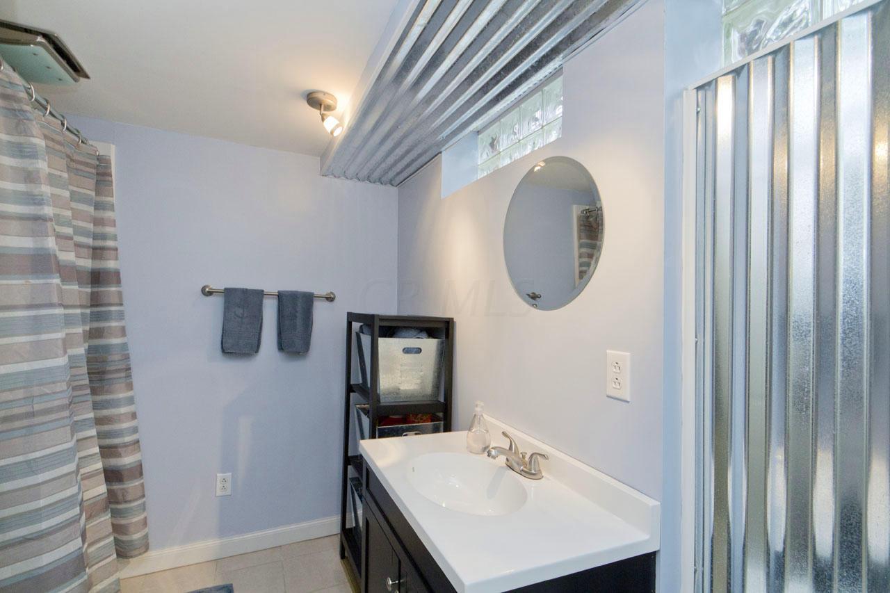 129 North Ardmore Road Bexley, OH 43209 - Photo 26 of 33
