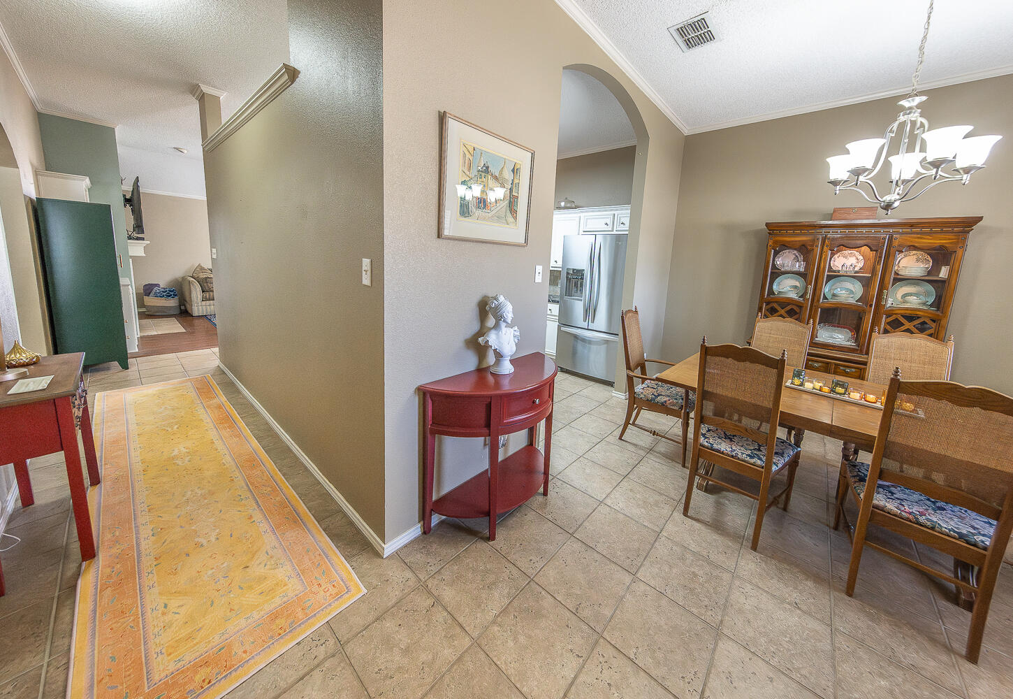 6901 9th Street Lubbock, TX 79416 - Photo 11 of 27 a living room with furniture
