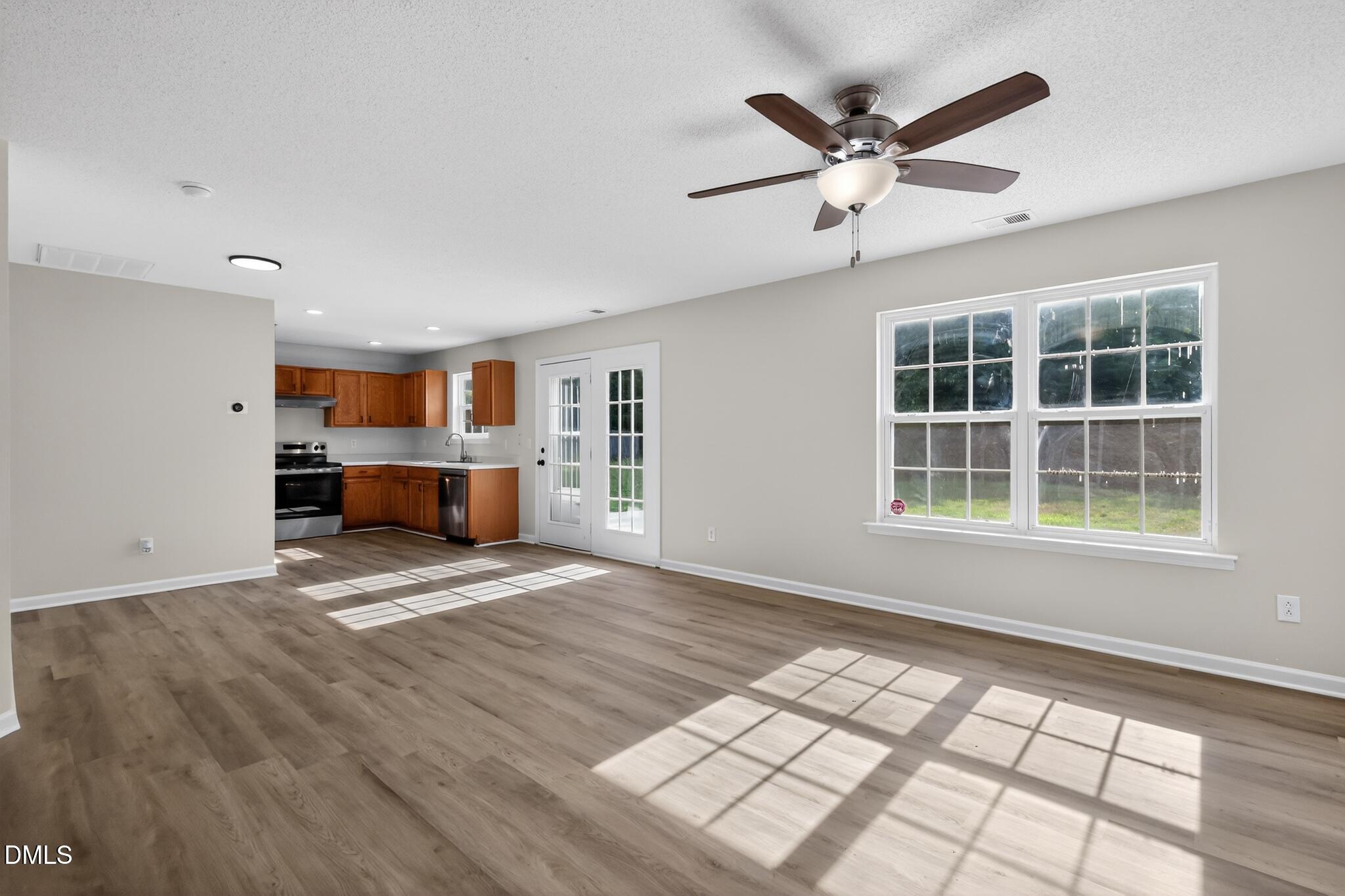 3331 Marshlane Way Raleigh, NC 27610 - Photo 6 of 14 3331_Marshlane_Way-Living_room-_123