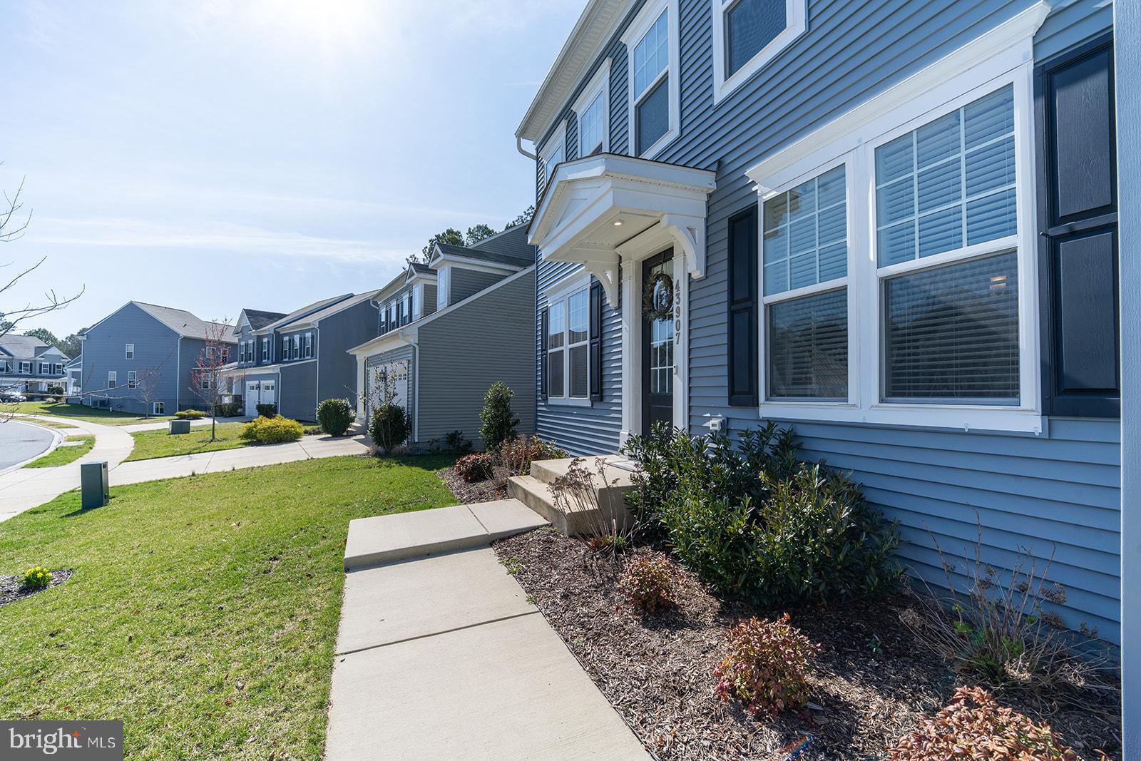 43907 Monterey Street California, MD 20619 - Photo 2 of 95