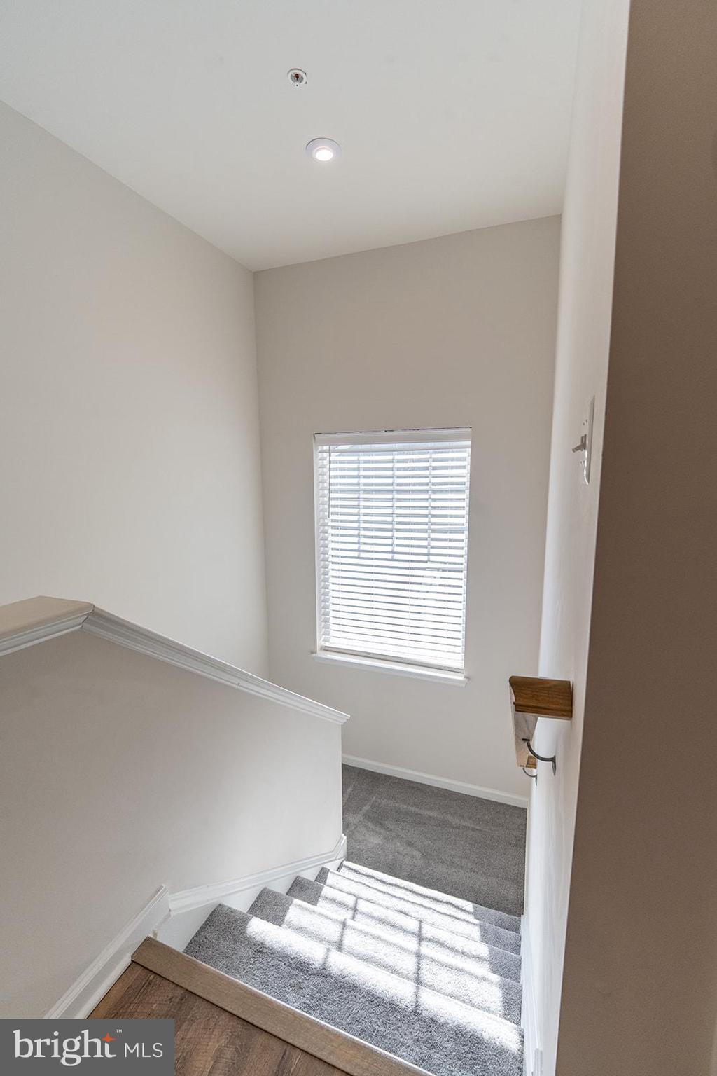 43907 Monterey Street California, MD 20619 - Photo 70 of 95 a bathroom with a bathtub and a window