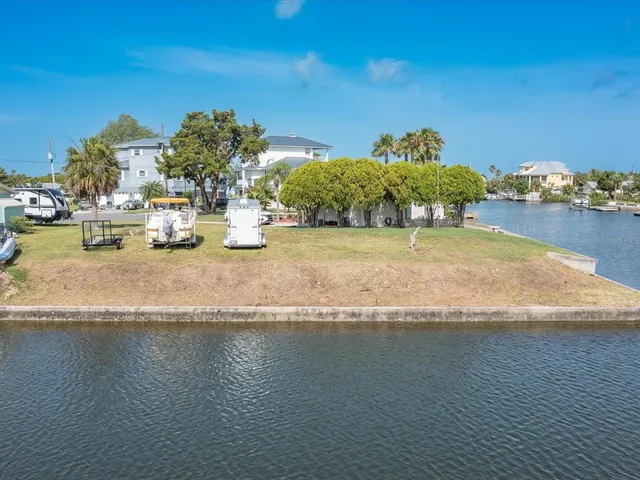 $386,000 | 4404 3rd Isle Drive, Hernando Beach, FL 34607