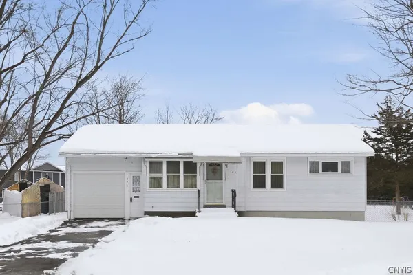$175,000 | 108 Everingham Court, Onondaga, NY 13205