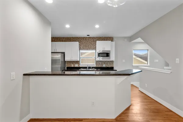$2,100 | 9716 Linkmeadow Lane, Houston, TX 77025