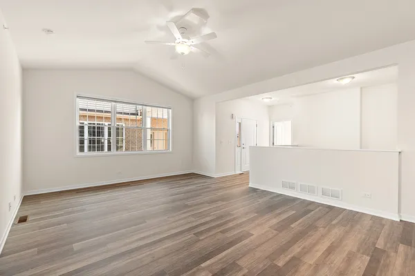 $3,500 | 64 Olympus Drive, Tinley Park, IL 60477