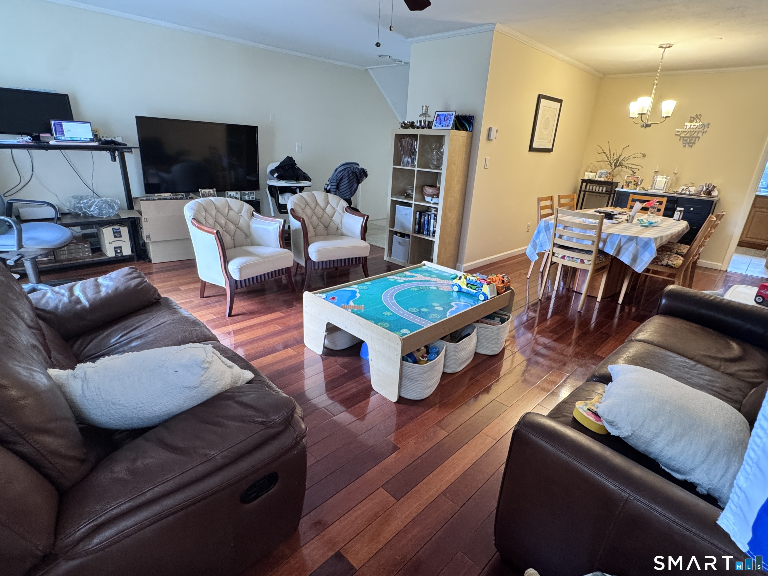 59 Rock Spring Road, Unit 28 Stamford, CT 06906 - Photo 2 of 37