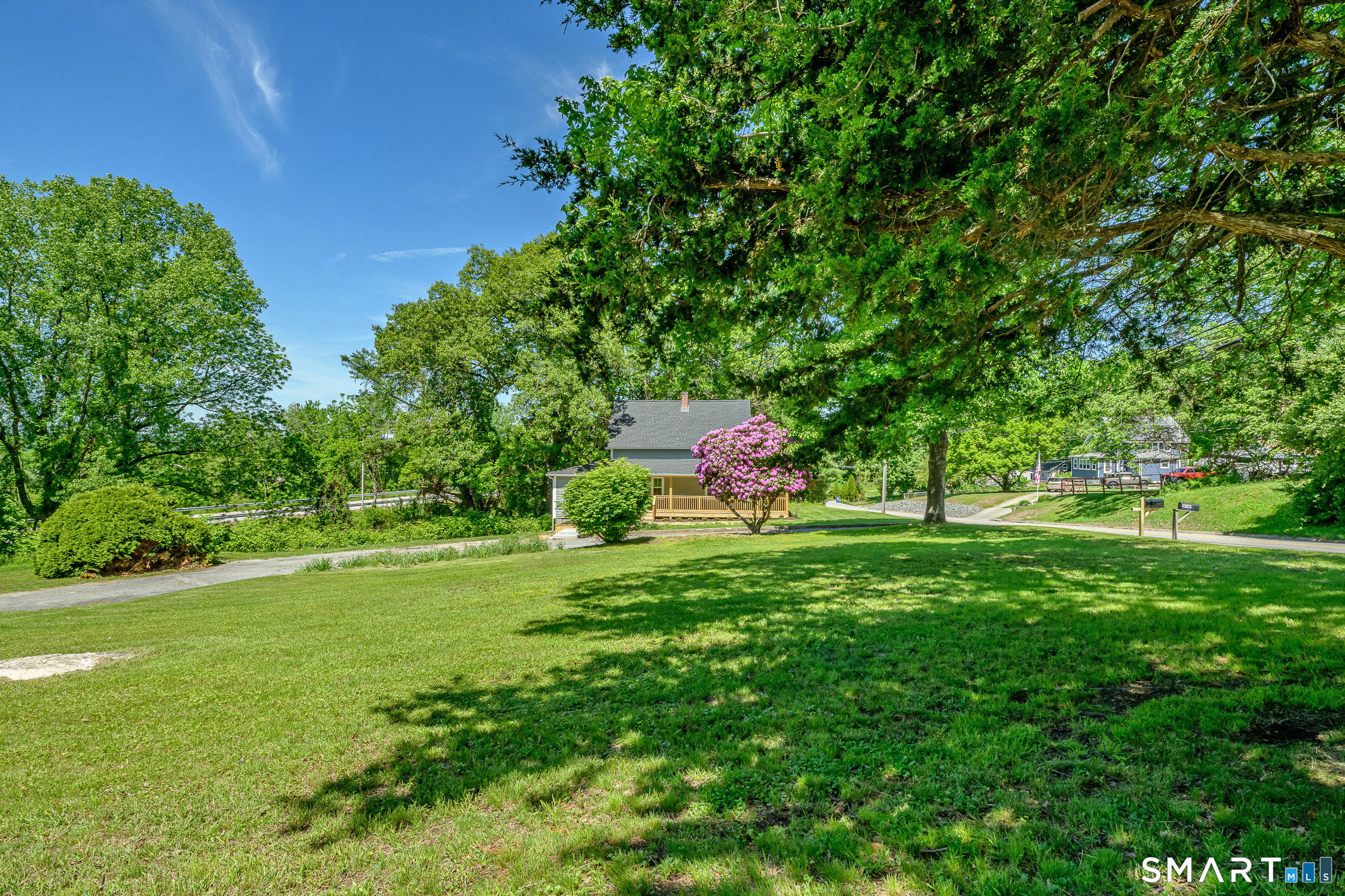 193 East Franklin Street Killingly, CT 06239 - Photo 12 of 30