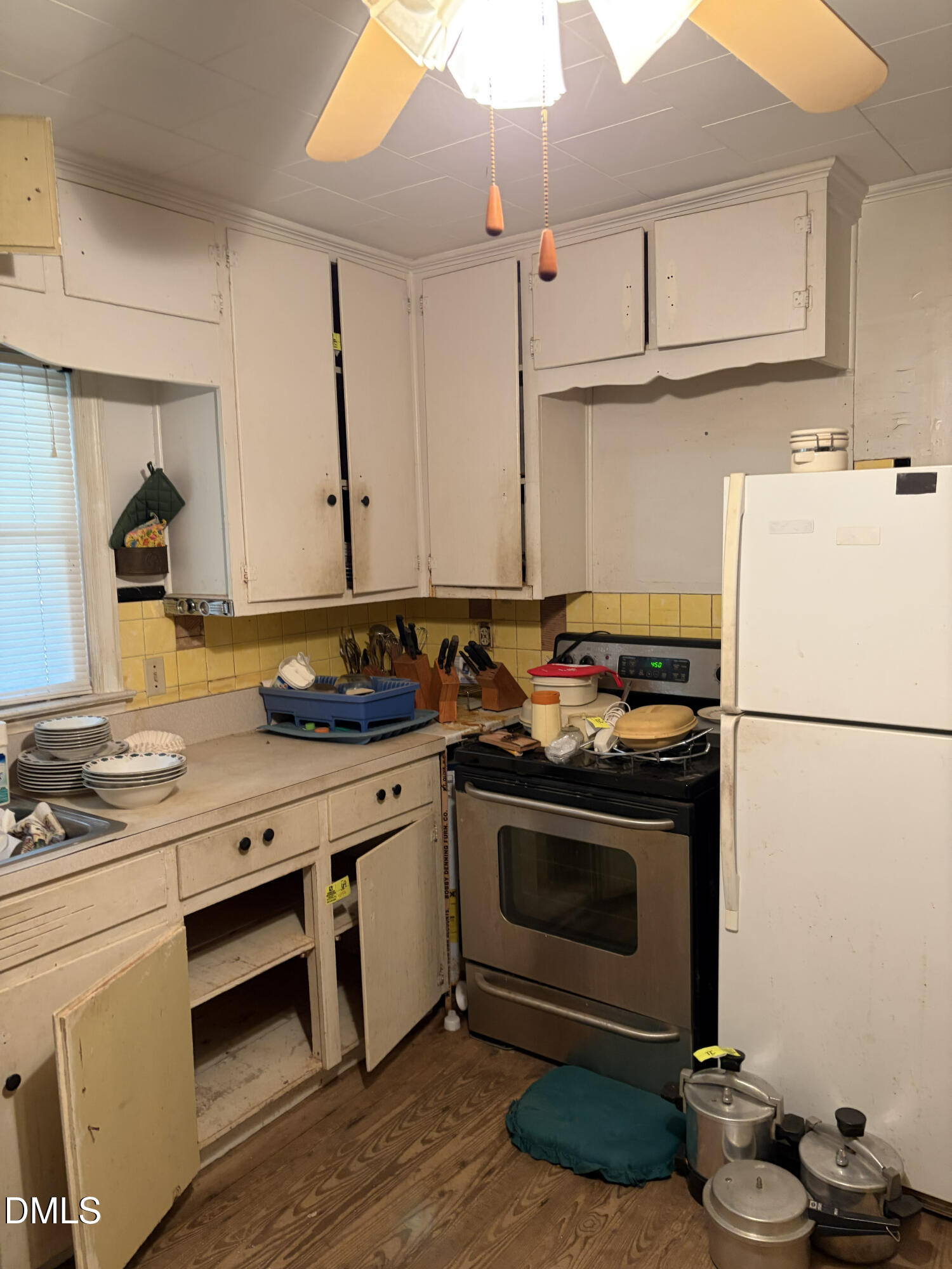 1305 Erwin Road Dunn, NC 28334 - Photo 7 of 35 IMG_2213