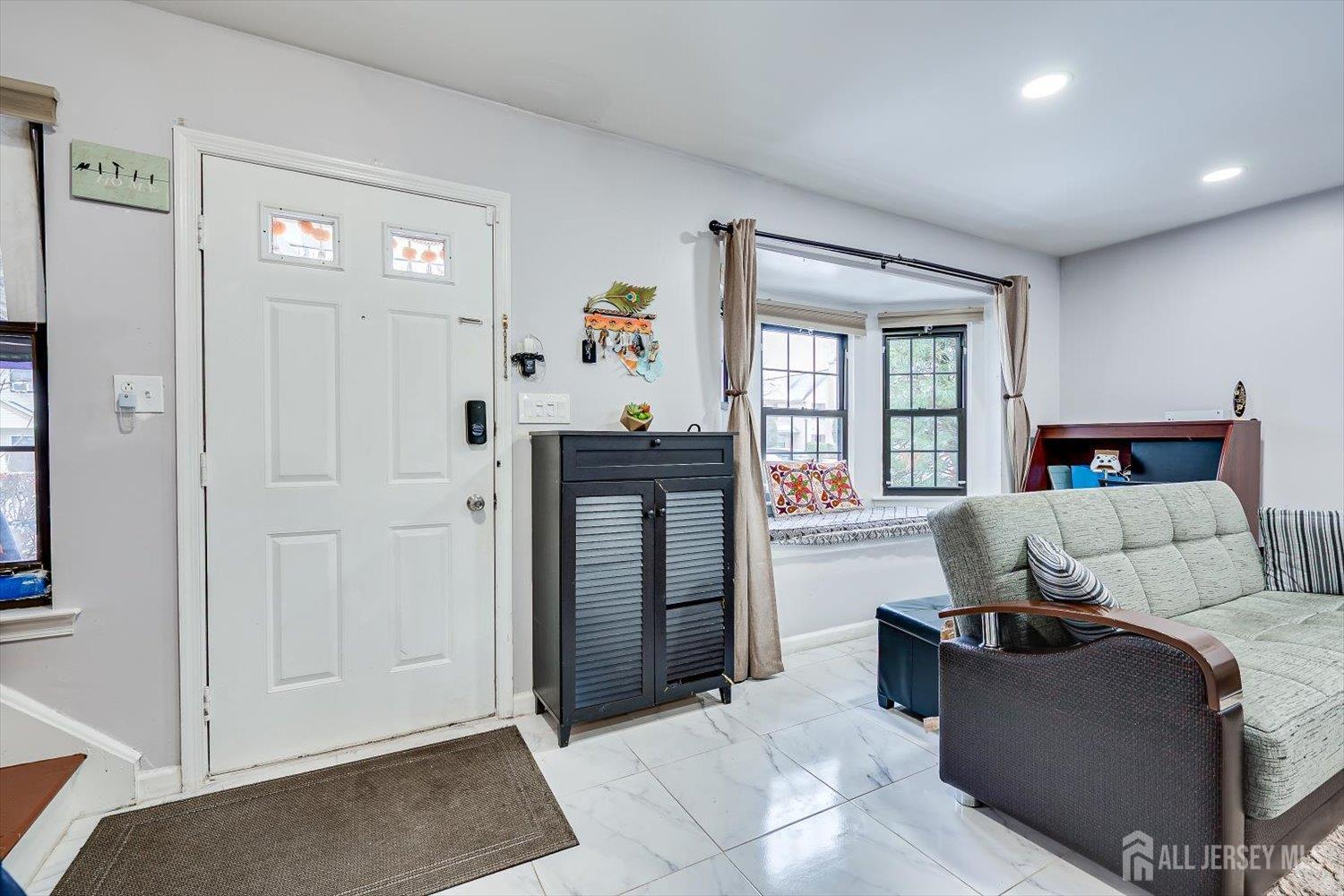 304 Maplecrest Road Edison, NJ 08820 - Photo 11 of 38