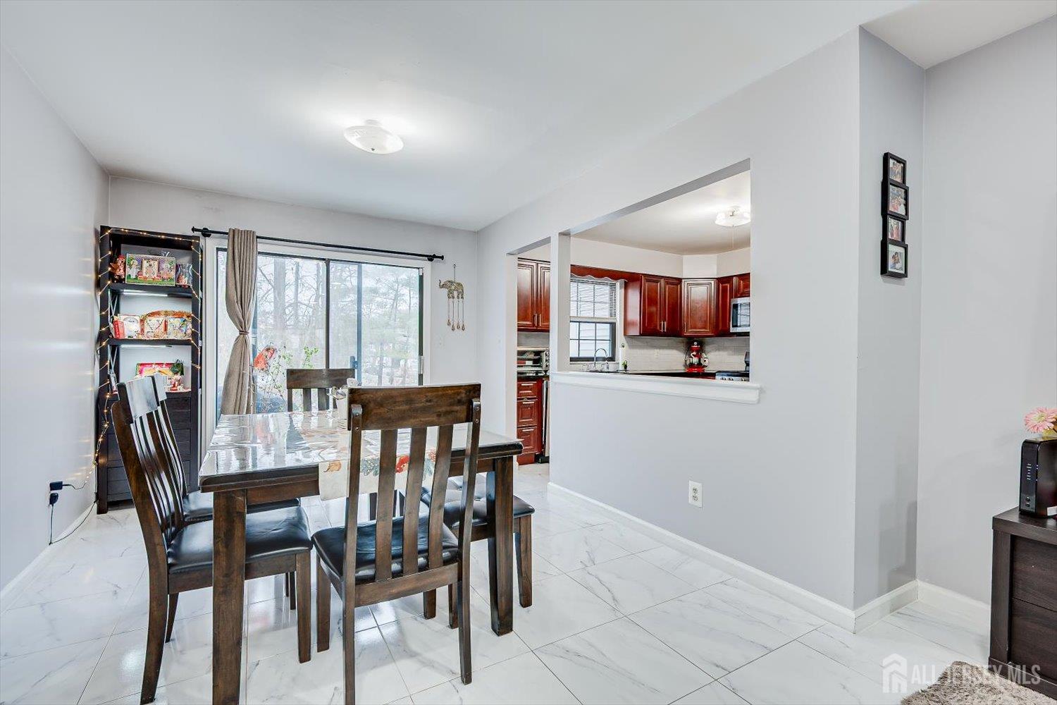 304 Maplecrest Road Edison, NJ 08820 - Photo 16 of 38