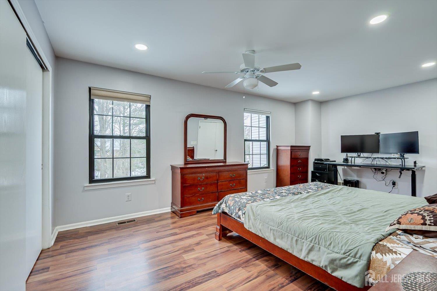 304 Maplecrest Road Edison, NJ 08820 - Photo 27 of 38