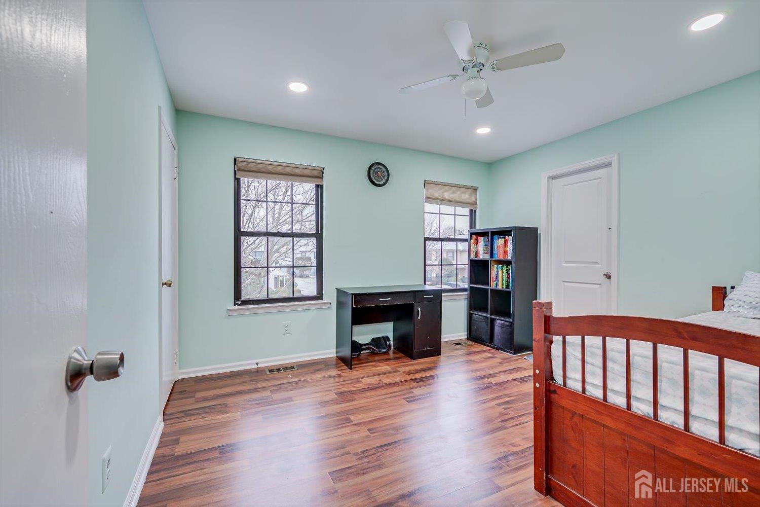 304 Maplecrest Road Edison, NJ 08820 - Photo 29 of 38