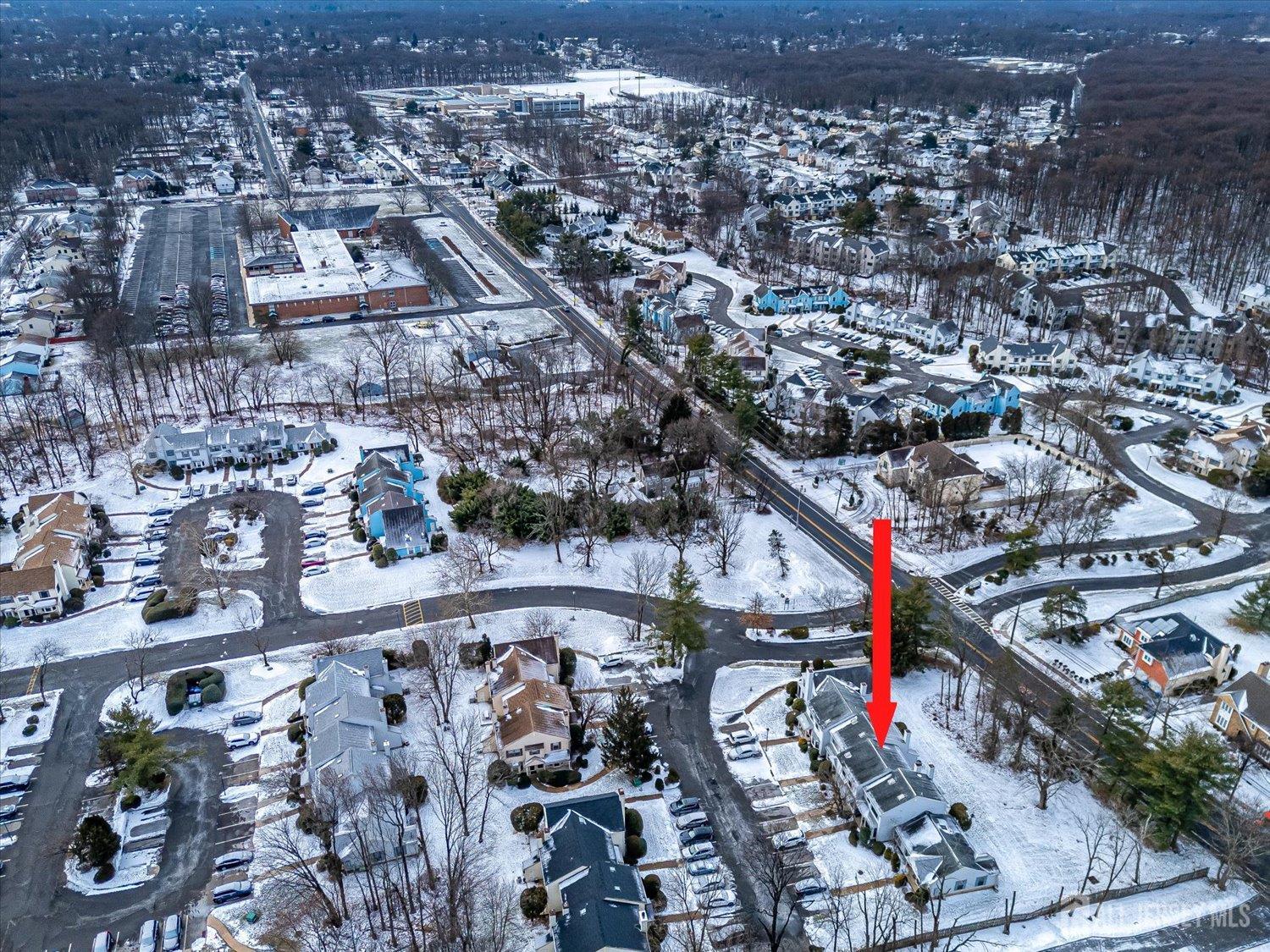 304 Maplecrest Road Edison, NJ 08820 - Photo 7 of 38