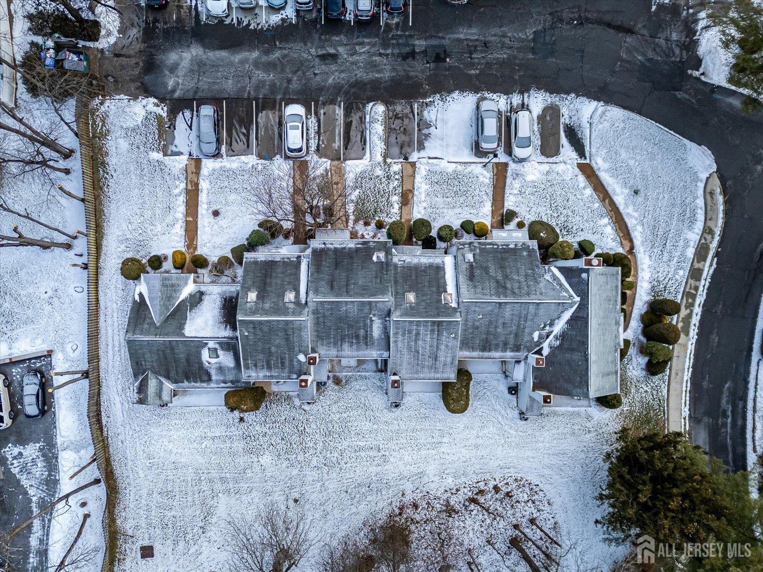 304 Maplecrest Road Edison, NJ 08820 - Photo 8 of 38