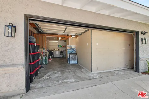 $1,049,000 | 22957 Vista Delgado Drive, Valencia, CA 91354