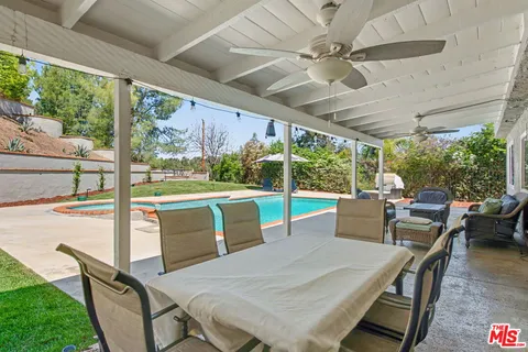 $1,049,000 | 22957 Vista Delgado Drive, Valencia, CA 91354