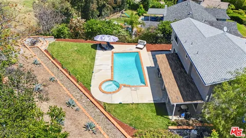 $1,049,000 | 22957 Vista Delgado Drive, Valencia, CA 91354