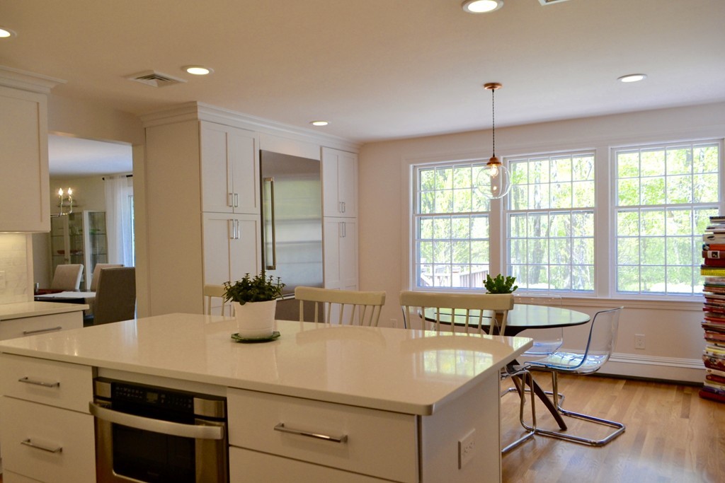 115 Hickory Road Weston, MA 02493 - Photo 8 of 16