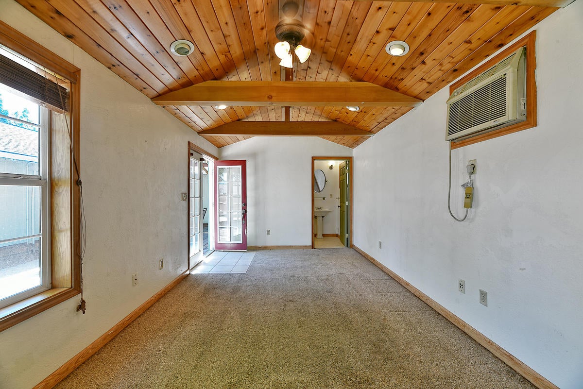 2270 Springbrook Road Medford, OR 97504 - Photo 33 of 36 31.1(1)