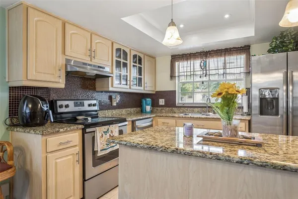 $359,900 | 502 Avocado Circle, Brandon, FL 33510