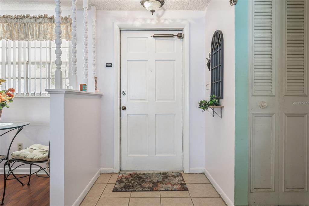 502 Avocado Circle Brandon, FL 33510 - Photo 5 of 50 a bathroom with a shower