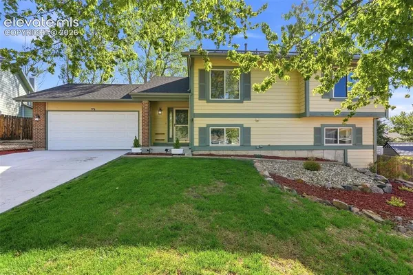 $514,000 | 6945 Meadowwood Place, Colorado Springs, CO 80918