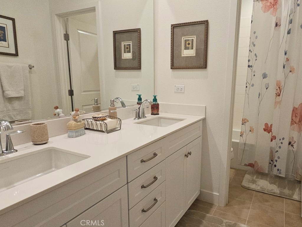 13952 Lily Lane Riverside, CA 92503 - Photo 24 of 42 Bathroom no 3