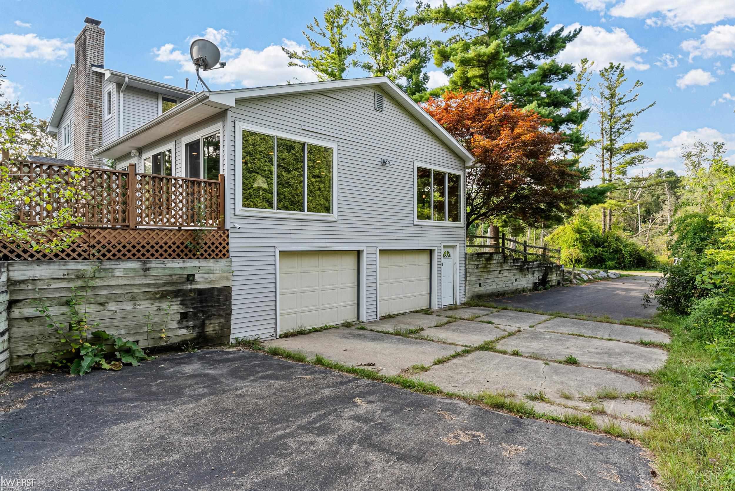 1061 Rose Center Road Fenton, MI 48430 - Photo 50 of 66