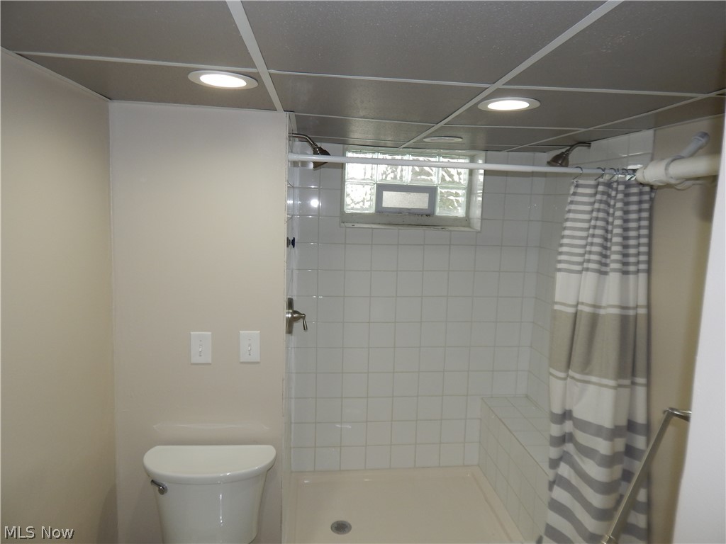 1669 Crest Road Cleveland Heights, OH 44121 - Photo 21 of 23