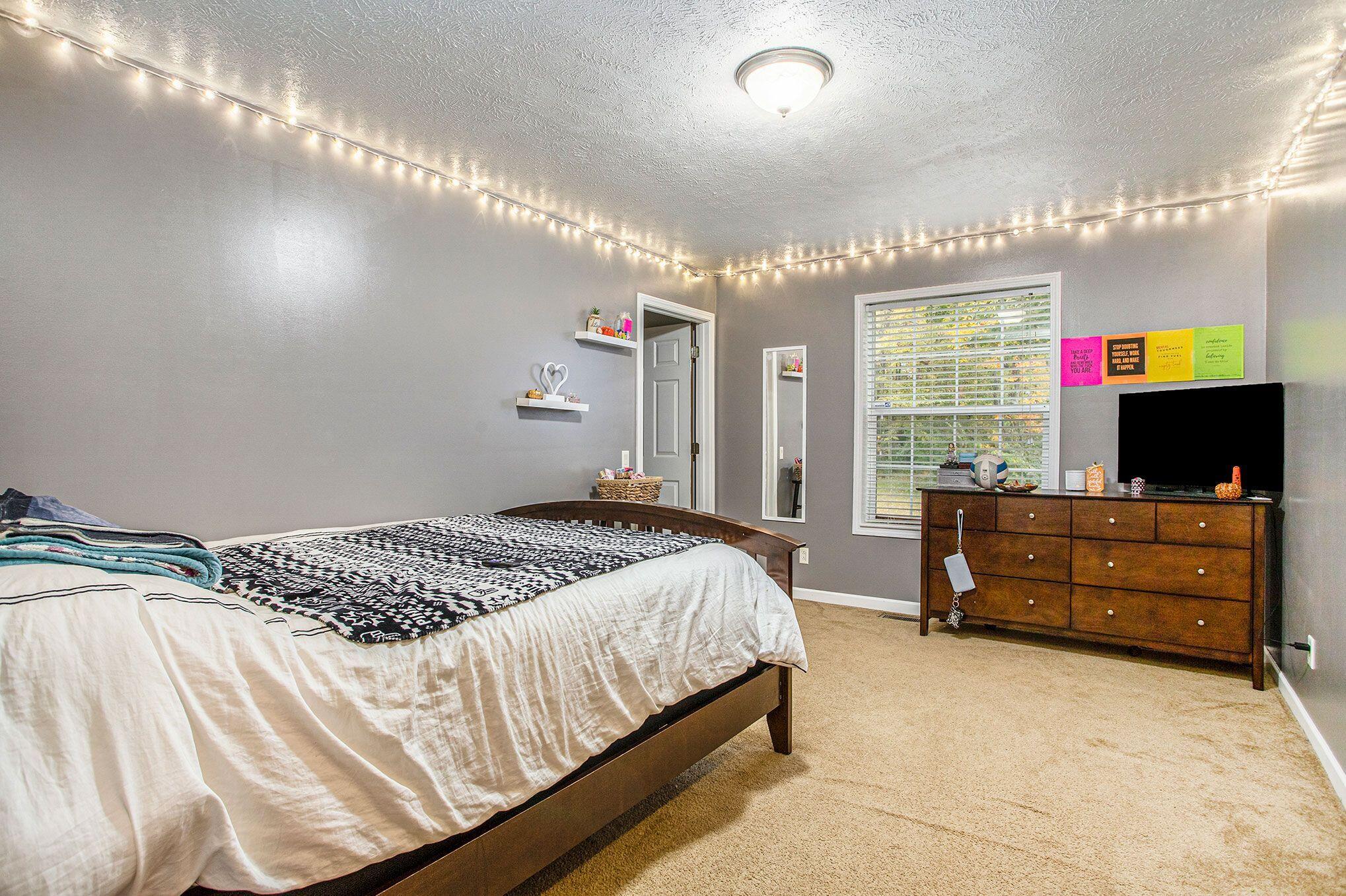 1275 Thomson Road Niles, MI 49120 - Photo 15 of 26 1275 Thomson bedroom 2